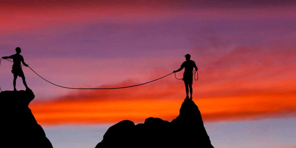 Code_With_CONFIDENCE_Mountains_BG_1920x714_50_V3
